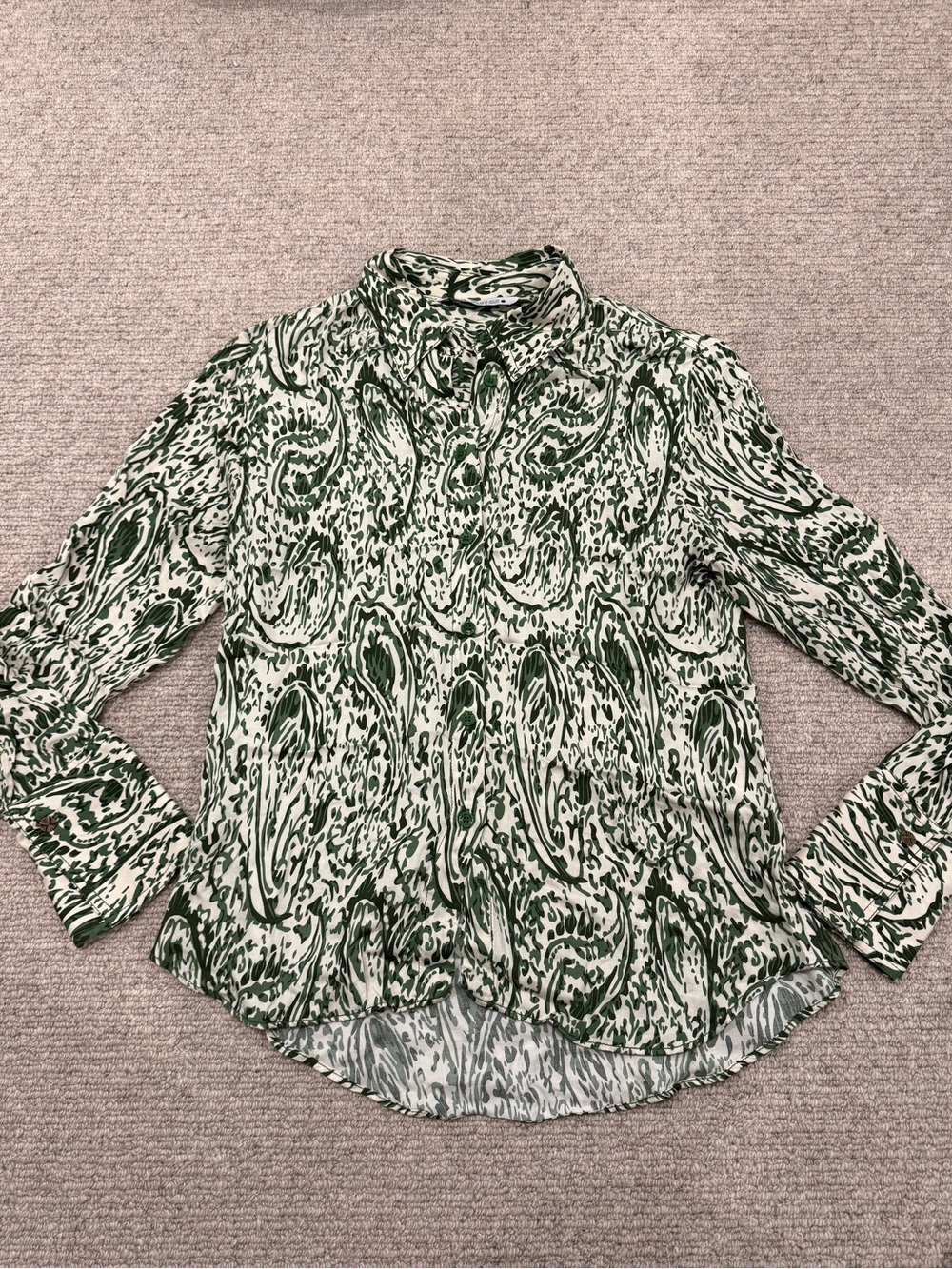 Zara satin effect green paisley blouse button up shirt sz small women’s - Picture 2 of 6